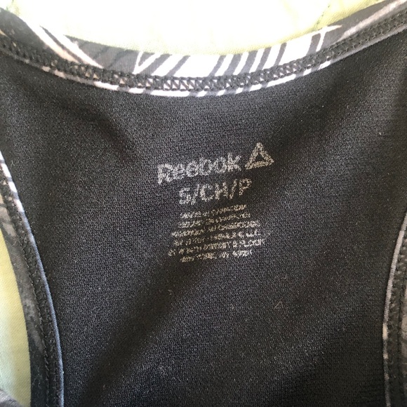 Reebok Top - Picture 3 of 3